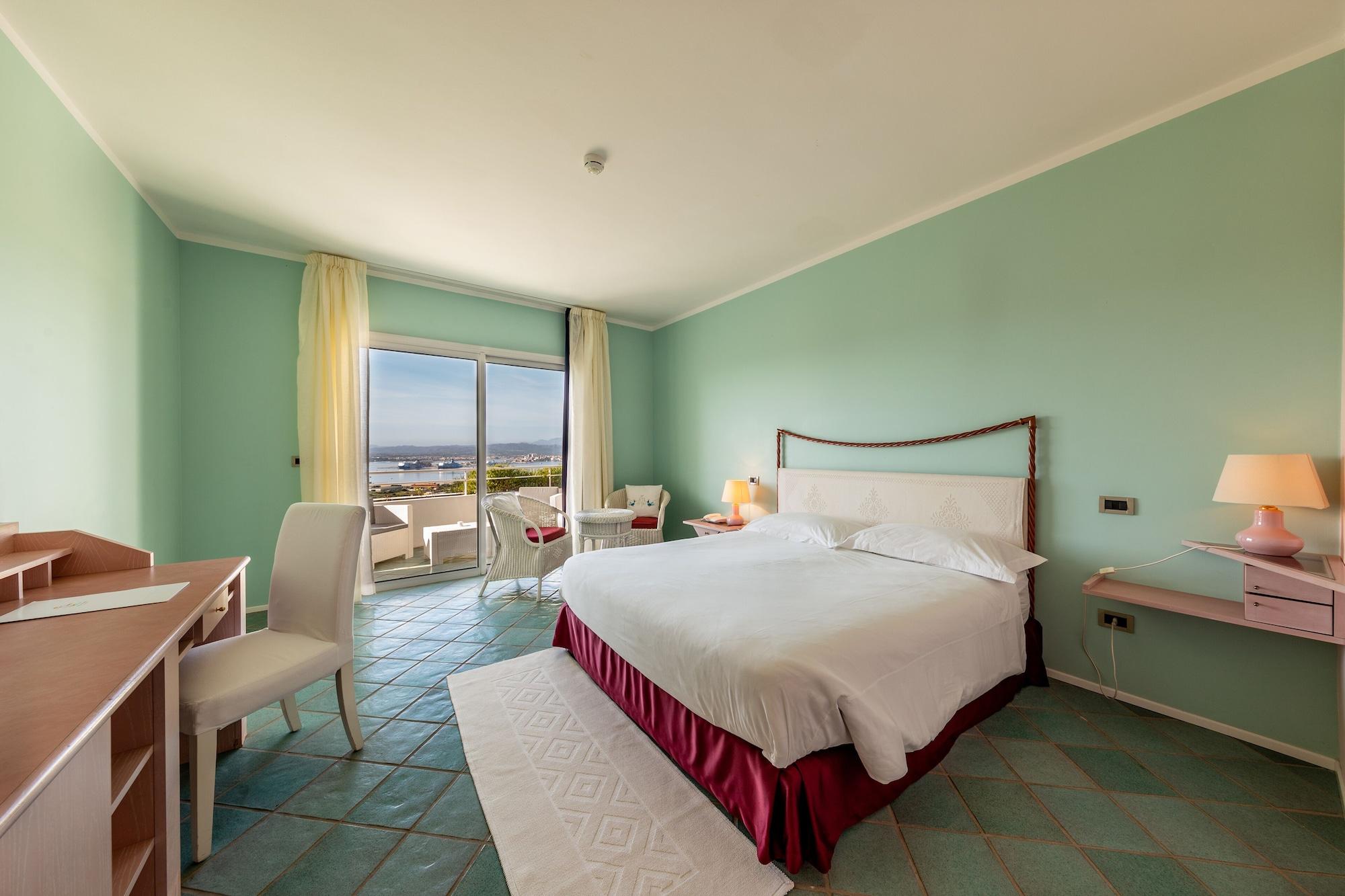 Hotel Luna Lughente Олбия Екстериор снимка