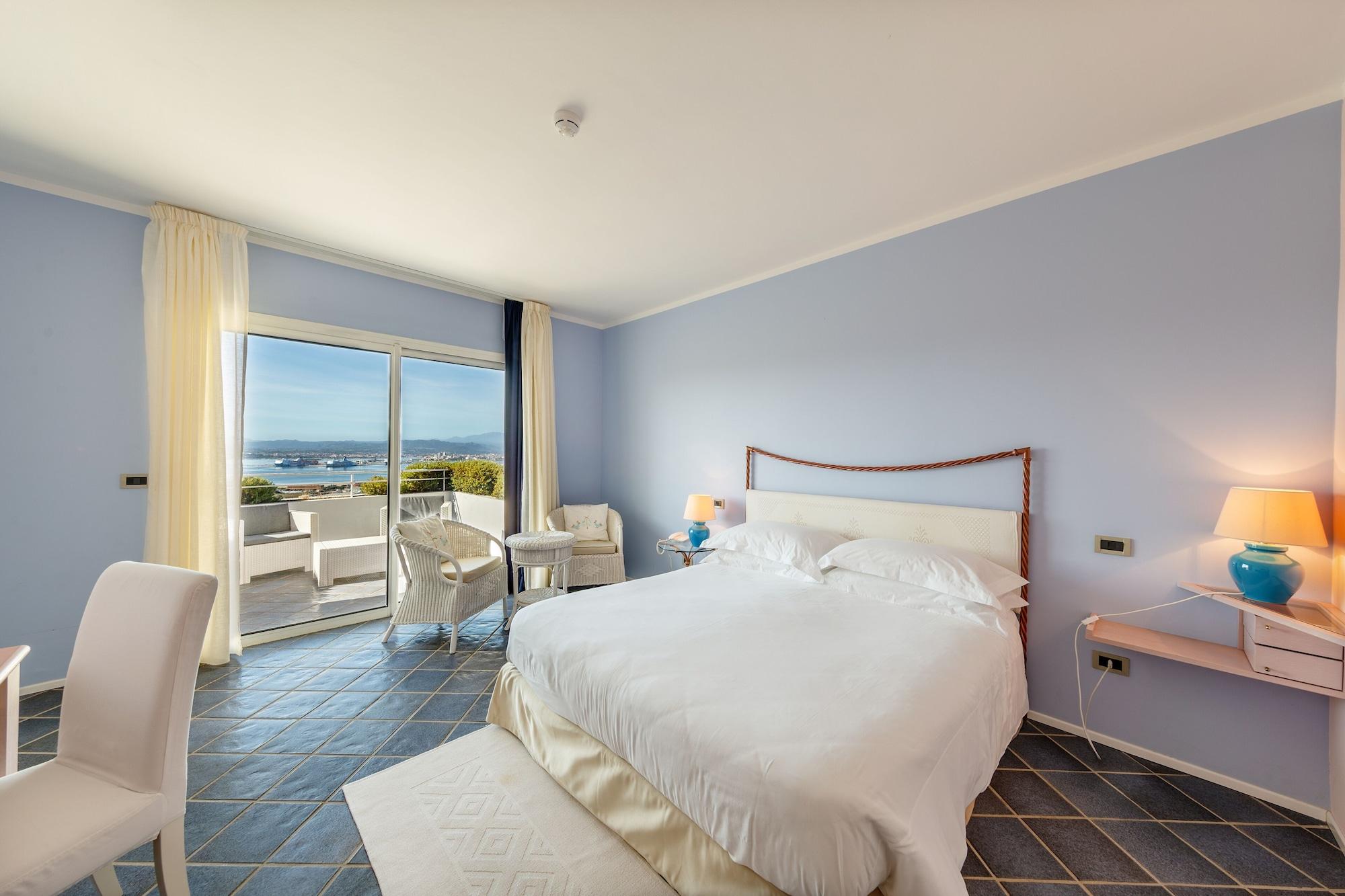 Hotel Luna Lughente Олбия Екстериор снимка