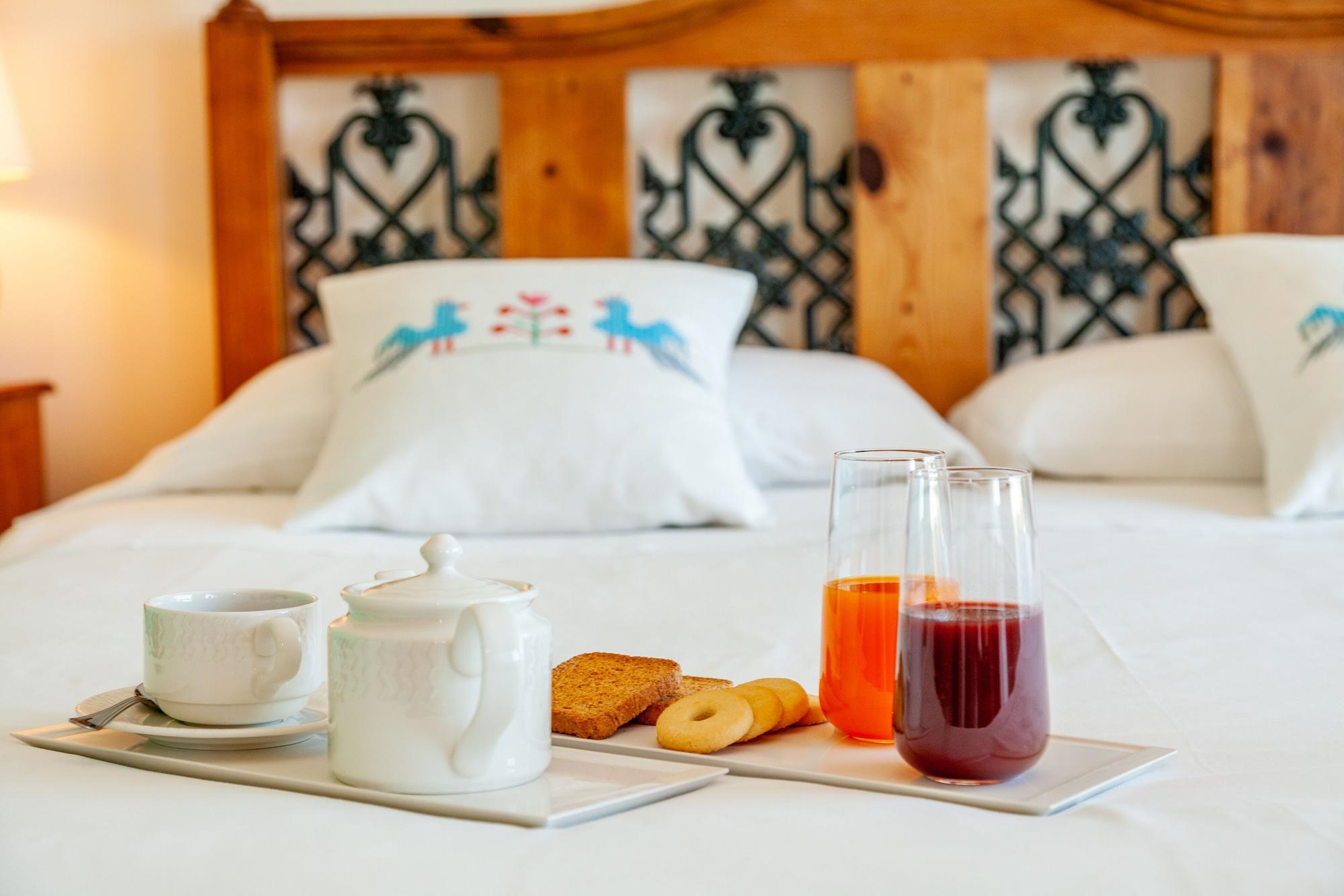 Hotel Luna Lughente Олбия Екстериор снимка
