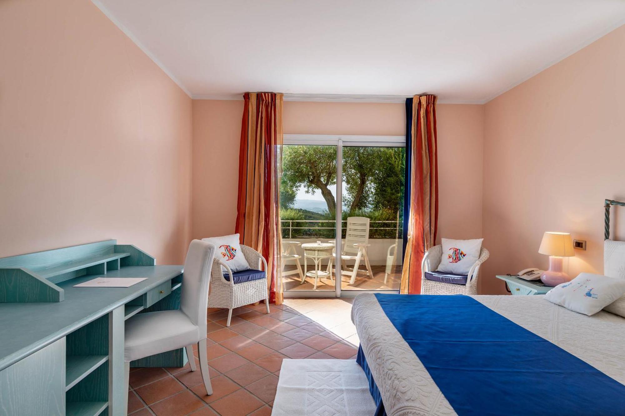 Hotel Luna Lughente Олбия Стая снимка